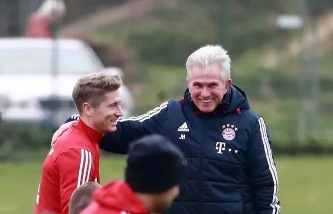 上升的年轻 上升的年轻