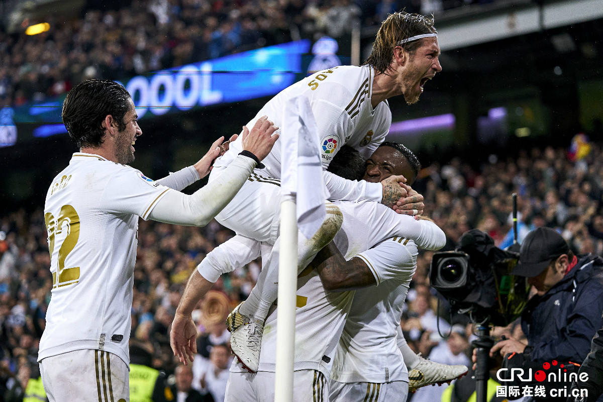 两名明星球 两名明星球