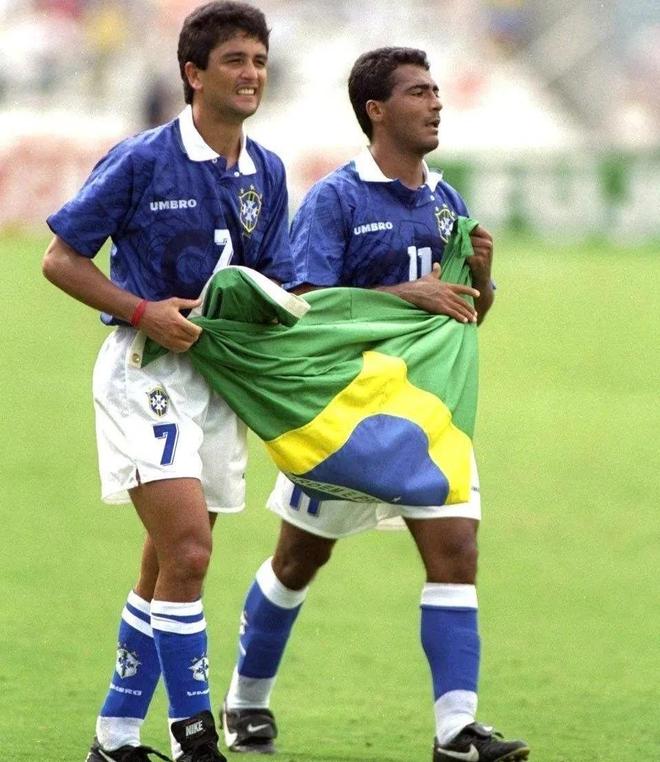 队在即的背 队在即的背