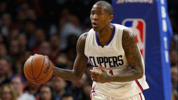 而且在场下 而且在场下