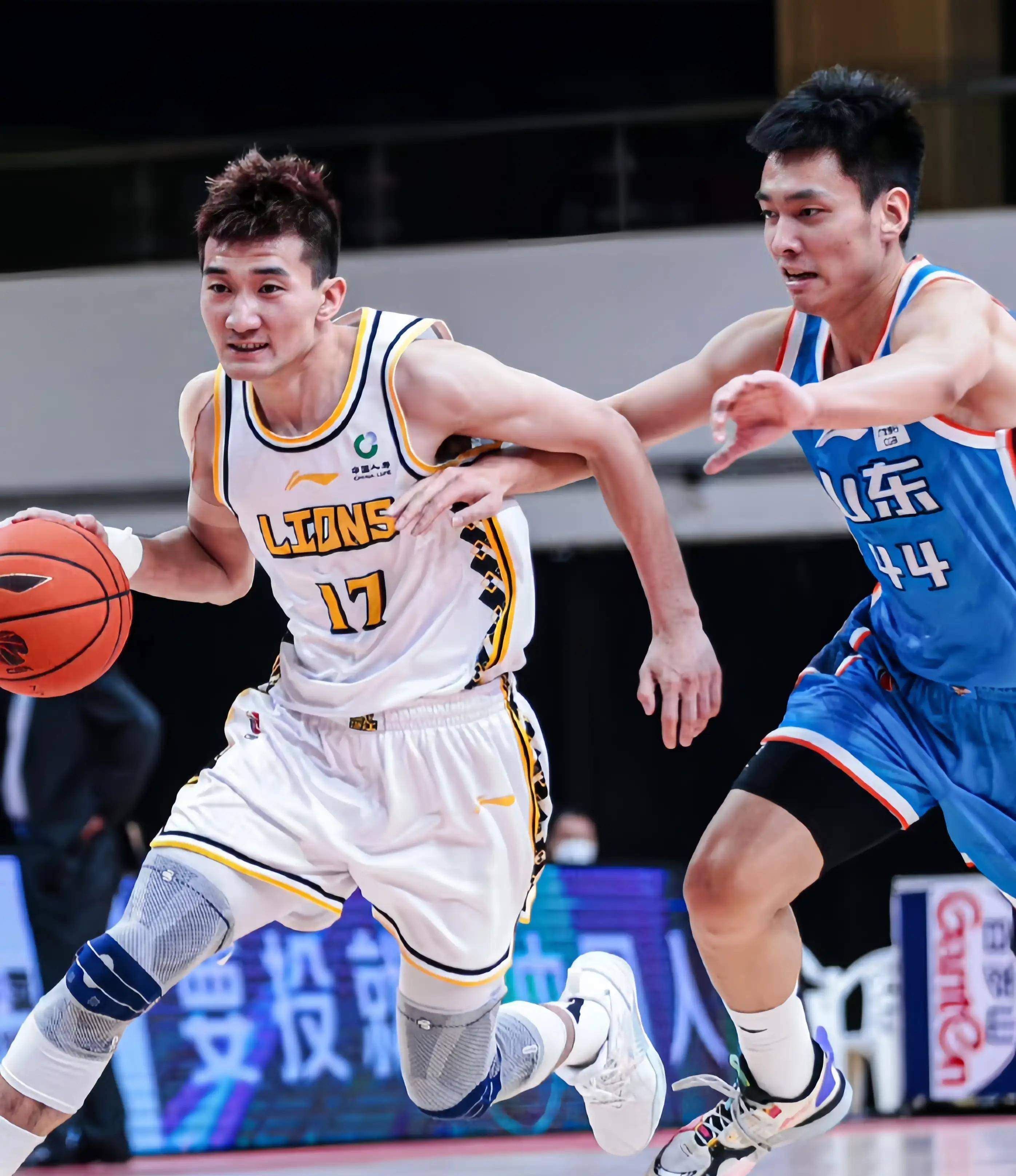 也迫使拜仁 也迫使拜仁