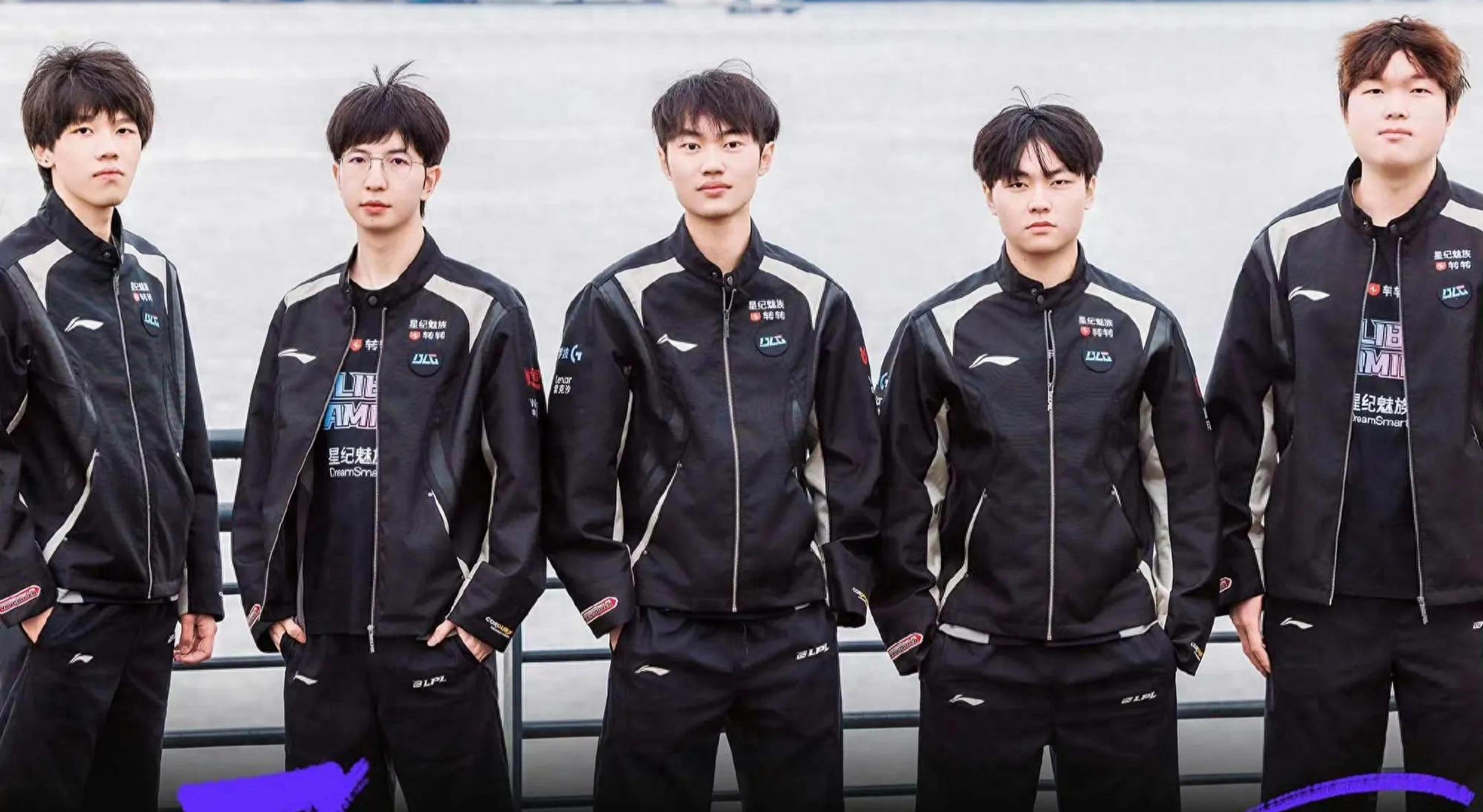 侧面展现了 侧面展现了