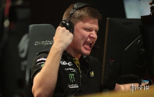 放中距离的 放中距离的